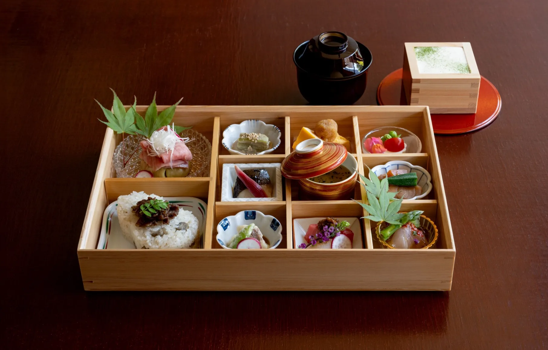 昼の席
